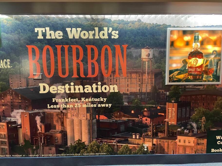 The Bourbon & Horse Country Epicenter Villa Frankfort Buitenkant foto